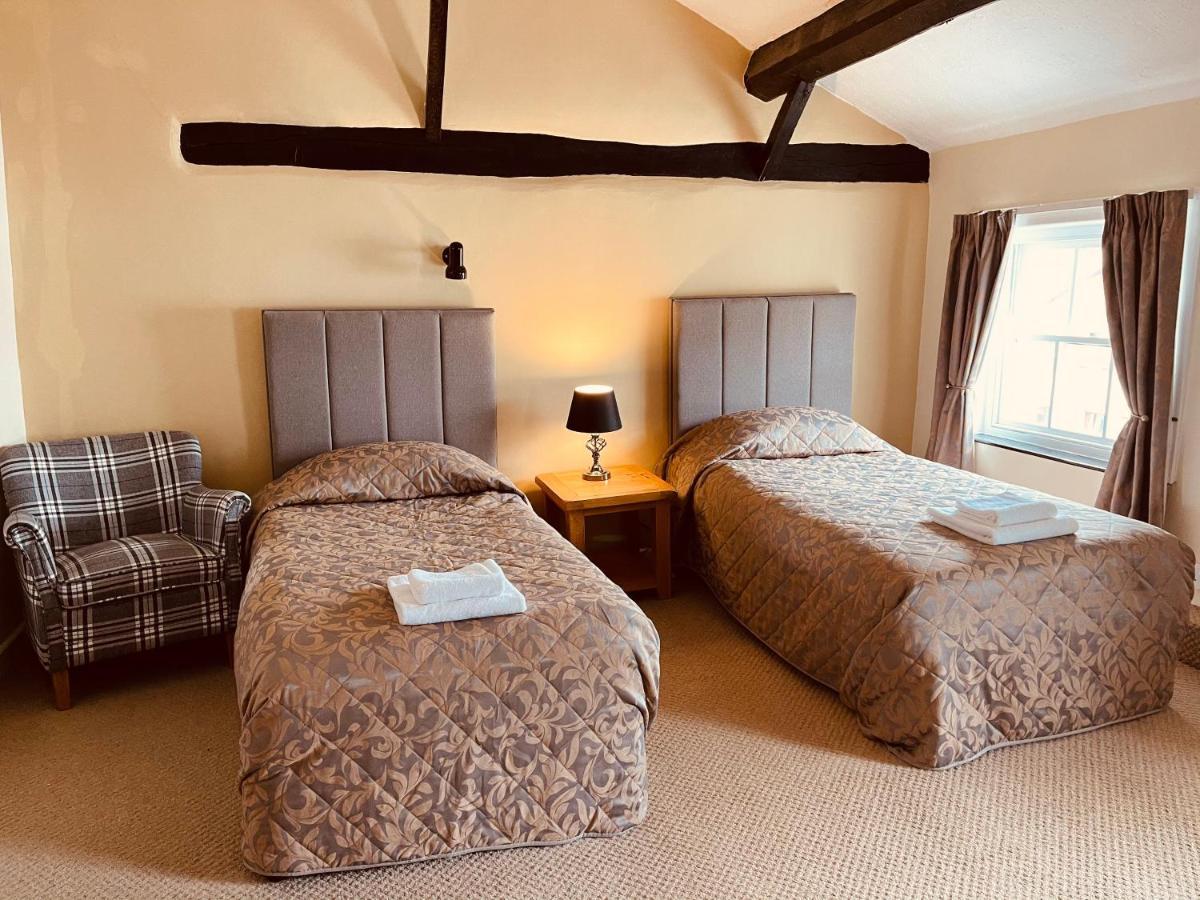 Cain Valley Hotel Llanfyllin Екстер'єр фото